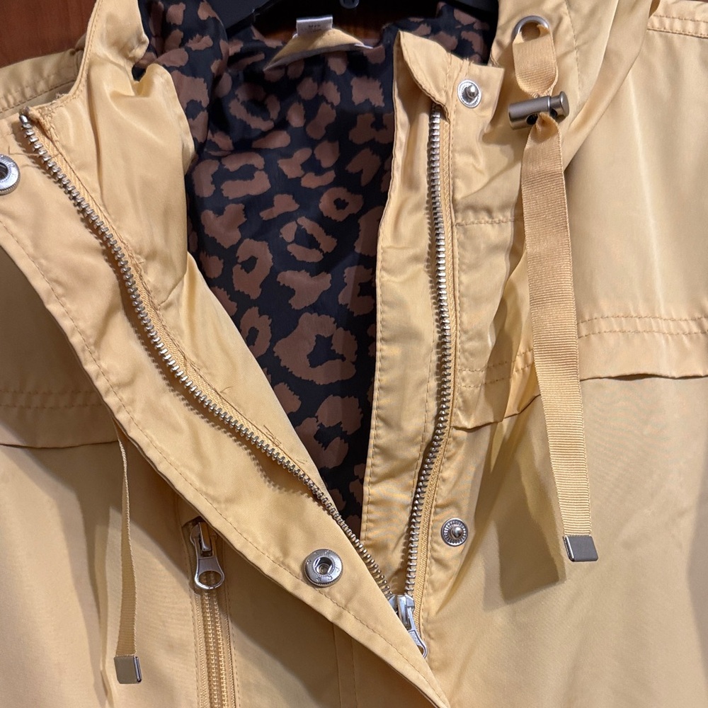 Yellow Women's Jacket with Leopard Lining size XL - Picture 2 of 6